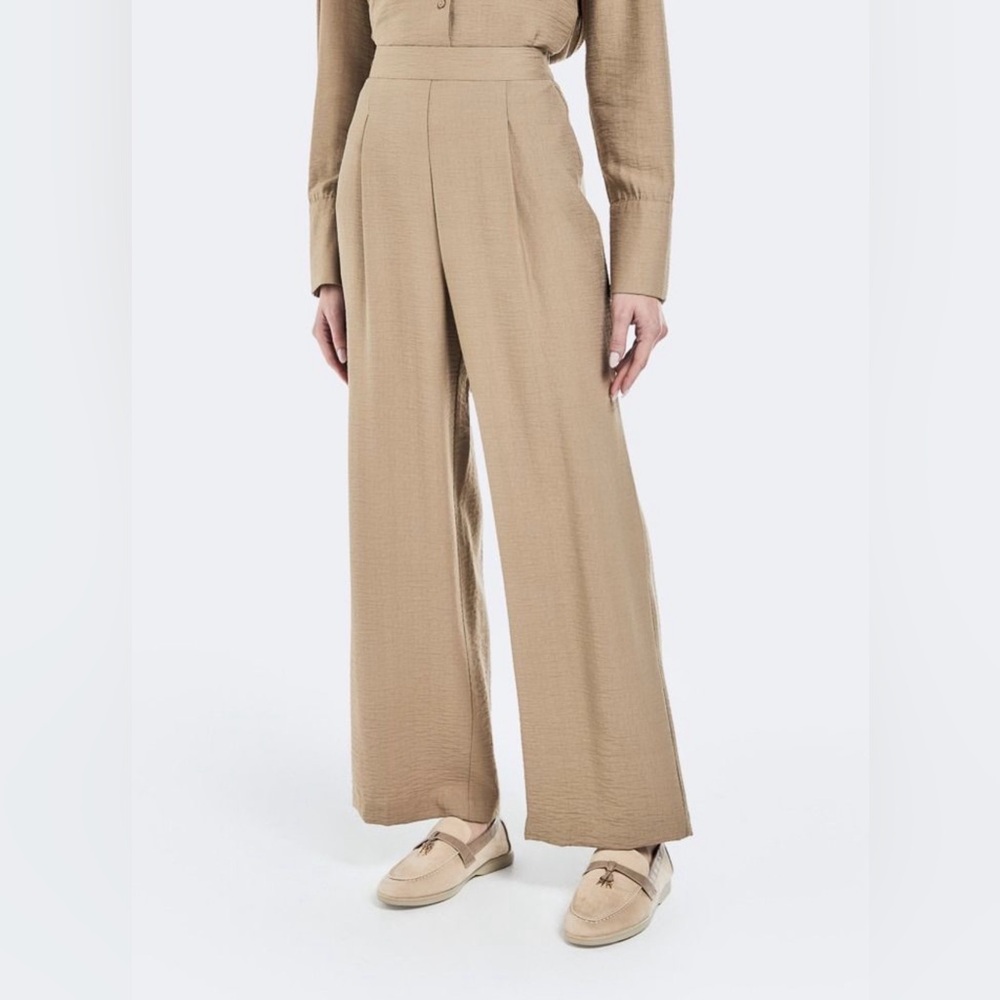 Solid crinkle trouser tan beige elastic waistband pants slip on bottoms cream